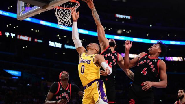 1647438772390083220.jpg usatsi_17898286.jpg